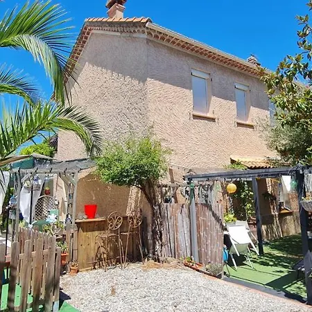 Haut De Ideal Pour Familles Avec Tout-petits De Moins 4 Ans * Hyeres